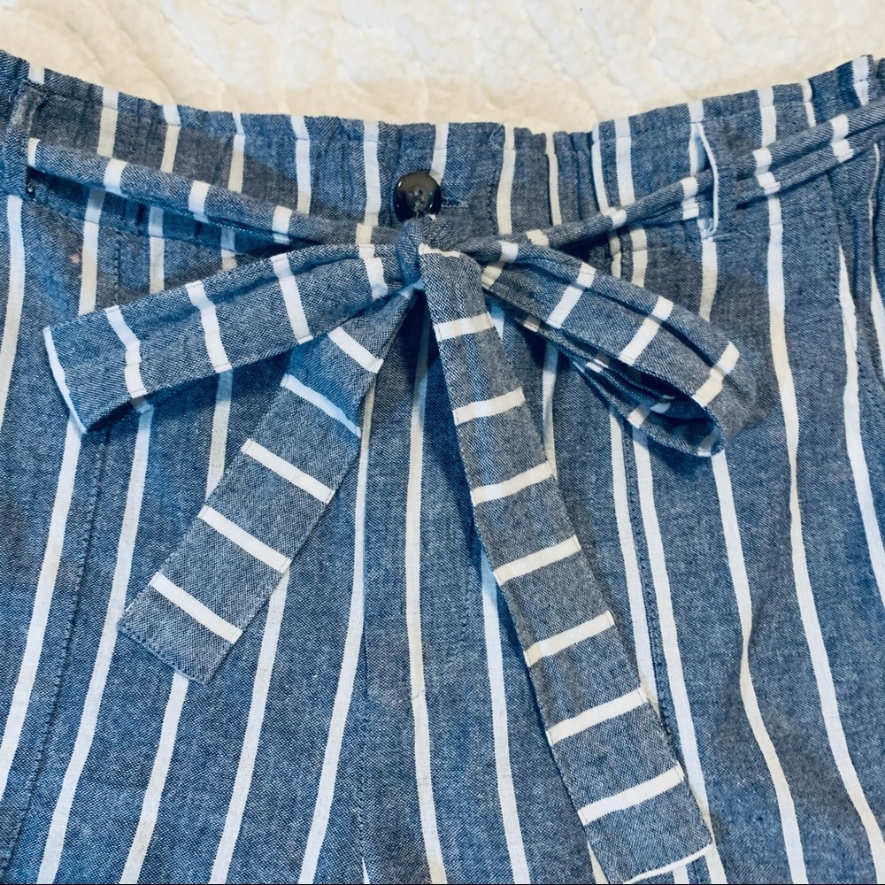 Tropes High Waisted Belted Shorts - Picture 3 of 5